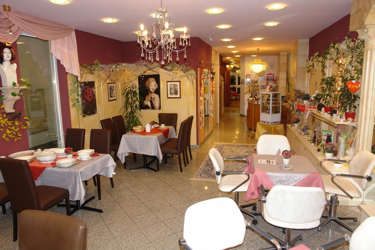 Hotel Garni Daniela Urich Schwanenstadt Luaran gambar